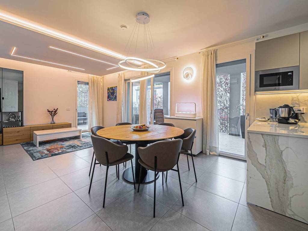 appartamento in vendita a Milano in zona Isola