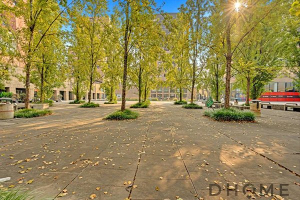 negozio in vendita a Milano in zona Bicocca