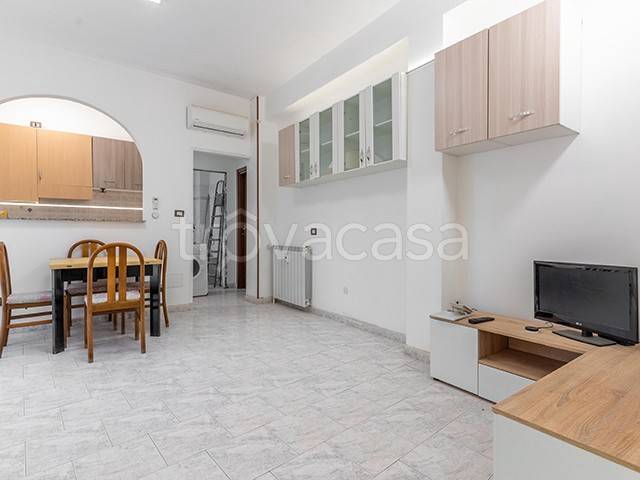 appartamento in vendita a Milano in zona Corvetto