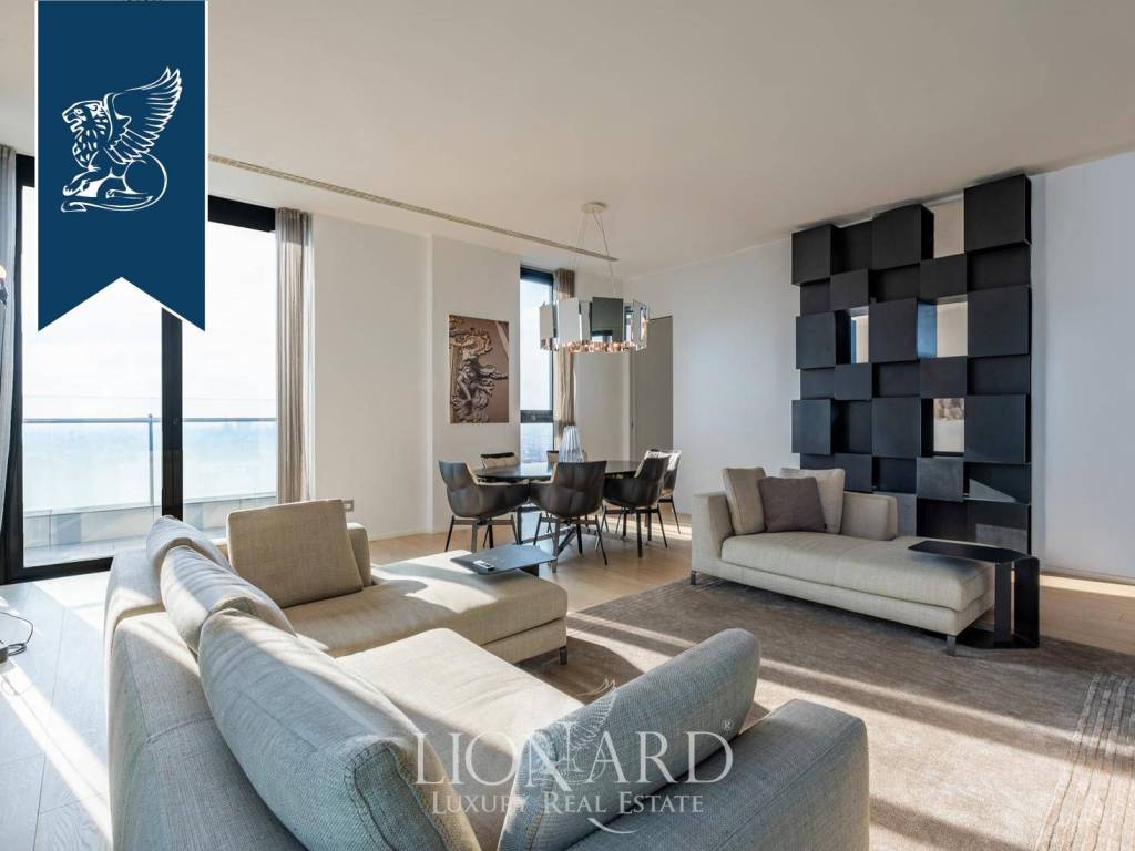 appartamento in vendita a Milano in zona Centro Direzionale