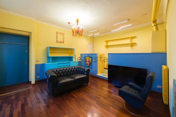 appartamento in vendita a Milano in zona Porta Garibaldi