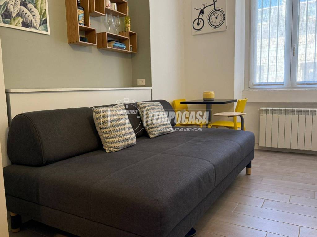 appartamento in vendita a Milano in zona Sant'Ambrogio