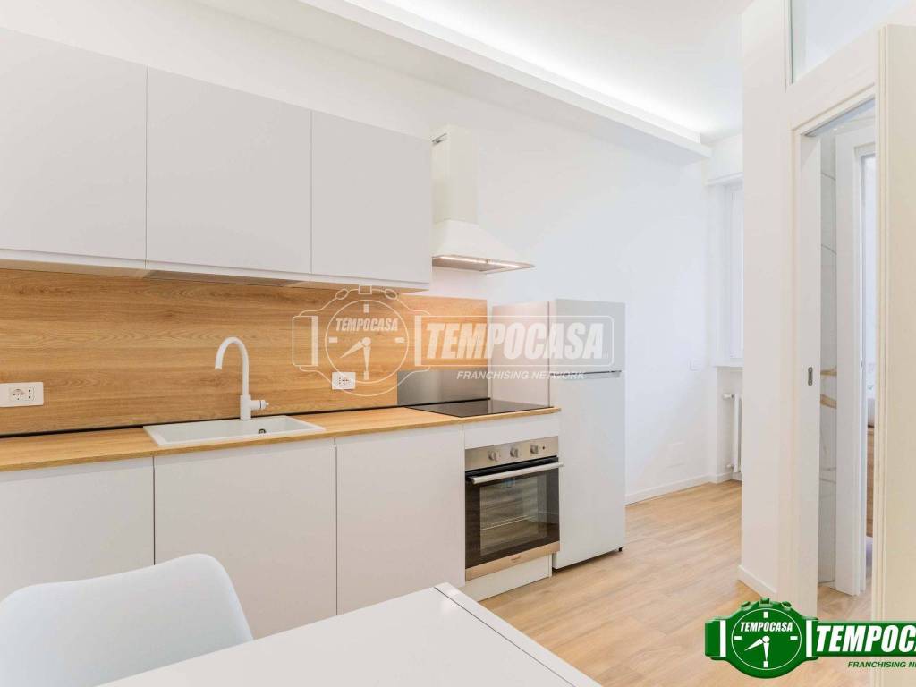 appartamento in vendita a Milano in zona Segnano