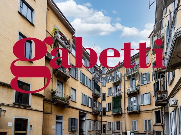 appartamento in vendita a Milano in zona Sempione