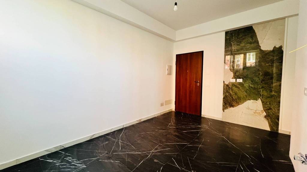 appartamento in vendita a Milano in zona Rottole