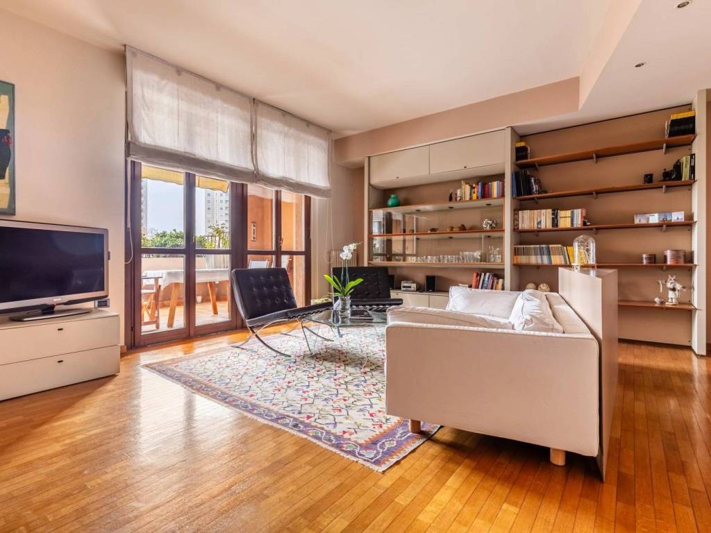 appartamento in vendita a Milano in zona Gallaratese