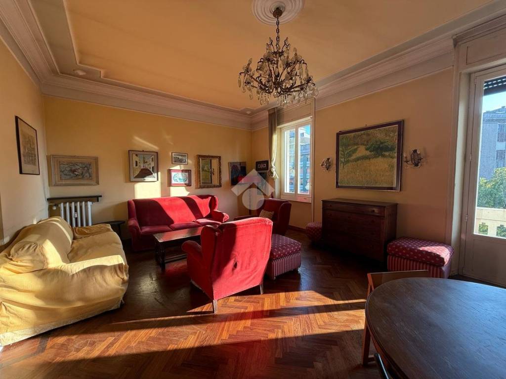 appartamento in vendita a Milano in zona Città Studi