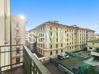 appartamento in vendita a Milano in zona Porta Nuova