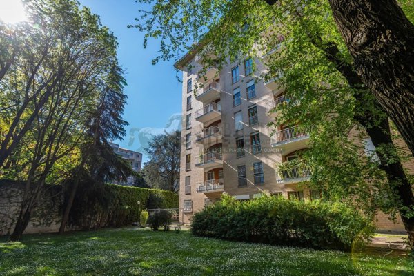 appartamento in vendita a Milano in zona Maggiolina