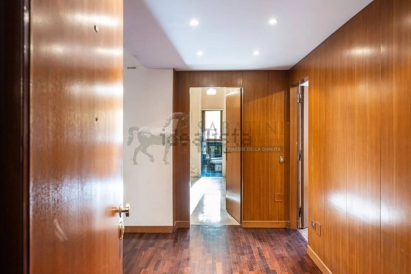 appartamento in vendita a Milano in zona Maggiolina