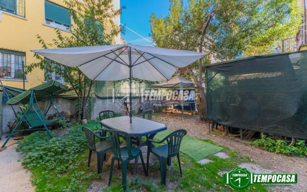 casa indipendente in vendita a Milano in zona Montalbino