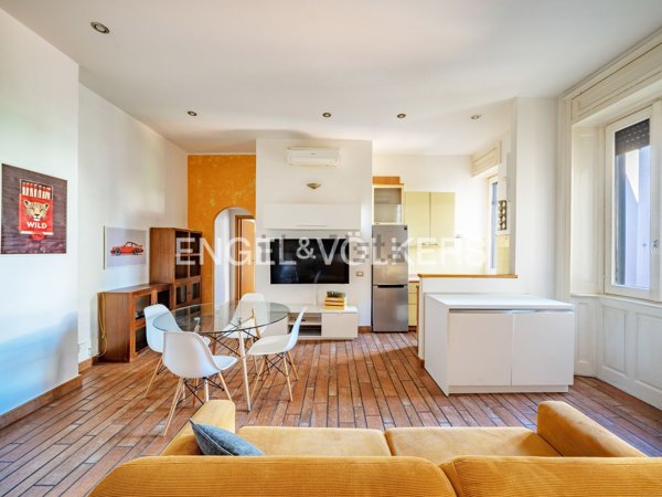 appartamento in vendita a Milano in zona Cadorna