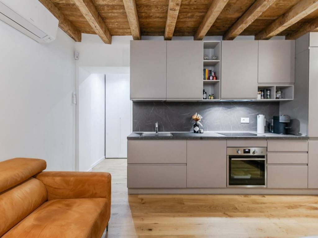 appartamento in vendita a Milano in zona Isola