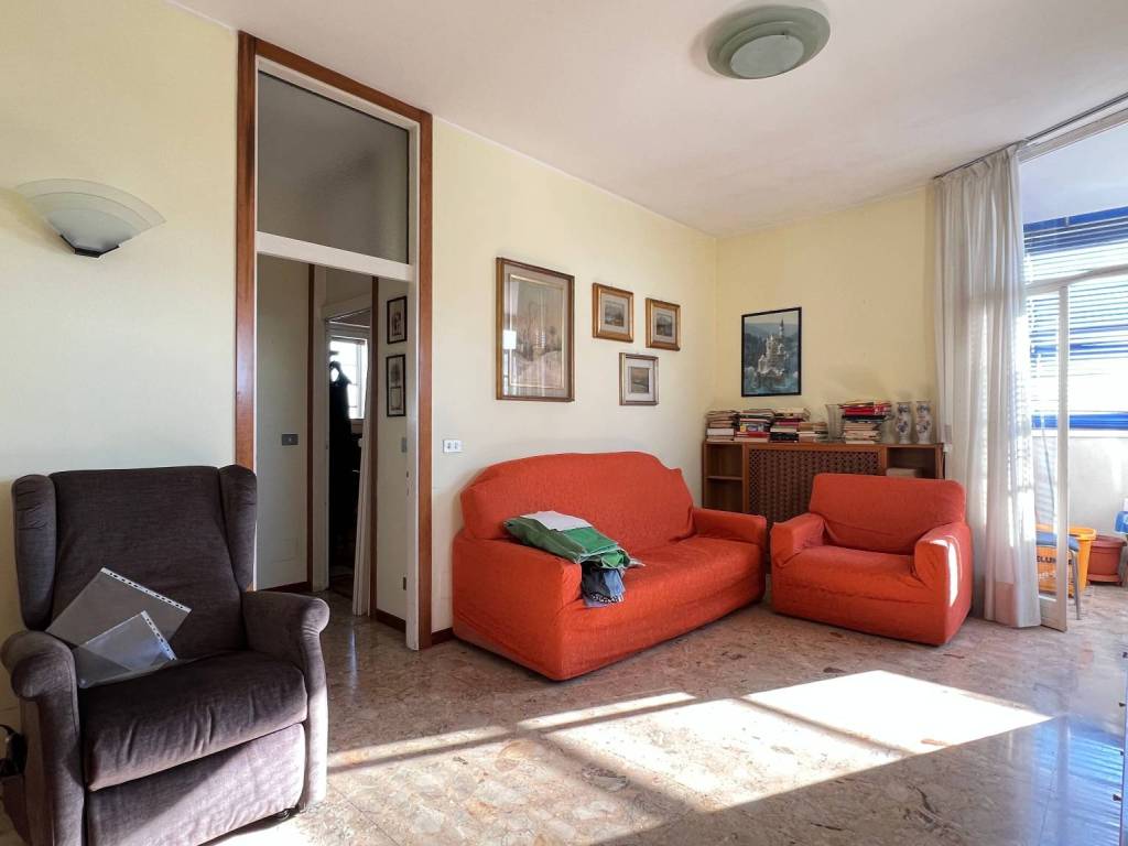 appartamento in vendita a Milano in zona Gratosoglio
