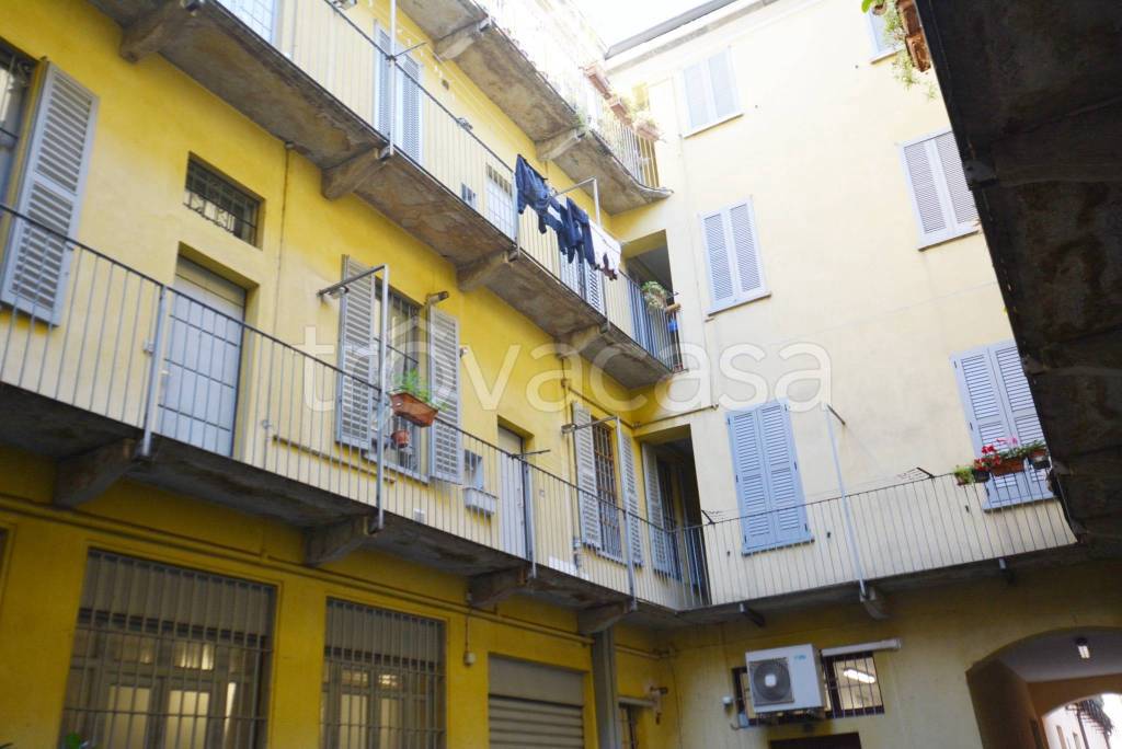 appartamento in vendita a Milano in zona Bocconi