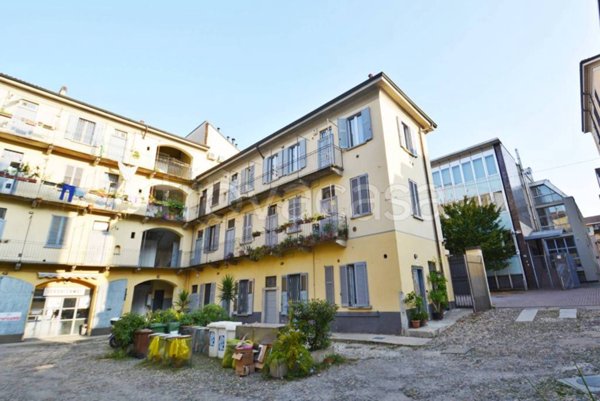 appartamento in vendita a Milano in zona Bocconi