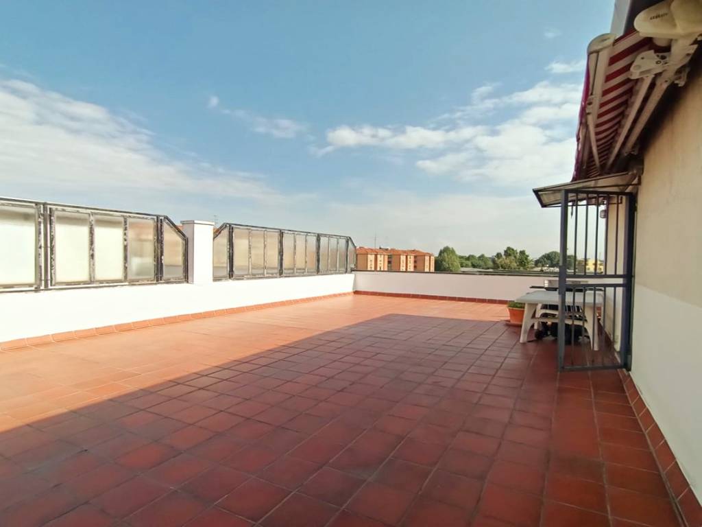 appartamento in vendita a Milano in zona Porta Vittoria