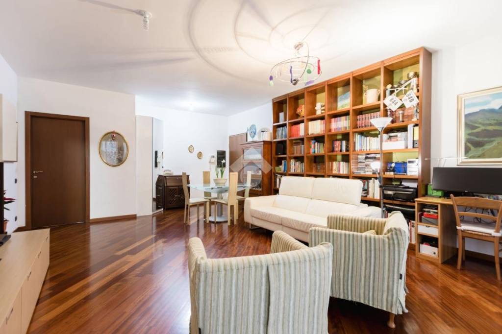 appartamento in vendita a Milano in zona Bicocca