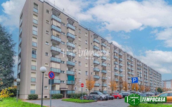 appartamento in vendita a Milano in zona Quarto Oggiaro