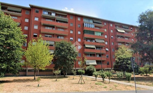 appartamento in vendita a Milano in zona Gallaratese