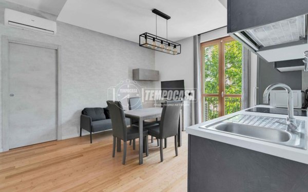 appartamento in vendita a Milano in zona Moncucco