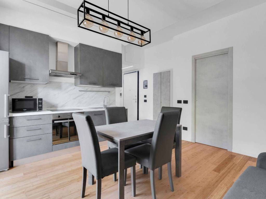 appartamento in vendita a Milano in zona Moncucco