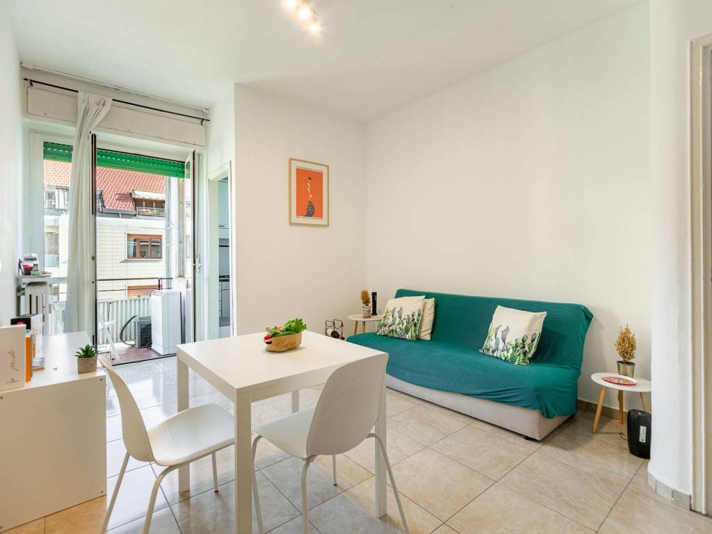 appartamento in vendita a Milano in zona Isola