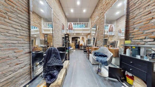 negozio in vendita a Milano in zona Loreto