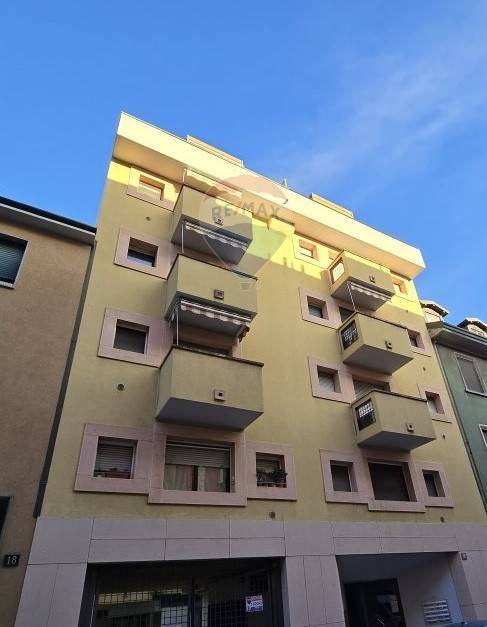 appartamento in vendita a Milano in zona Dergano