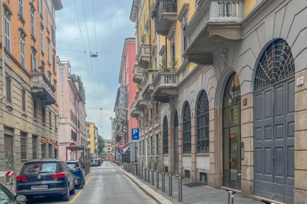 appartamento in vendita a Milano in zona Porta Genova