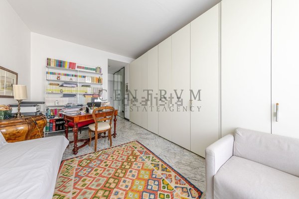 appartamento in vendita a Milano in zona Sempione