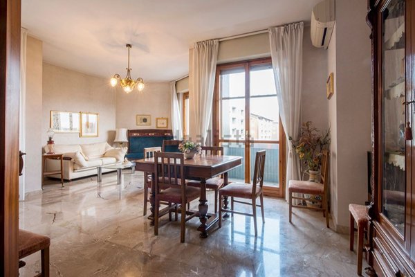 appartamento in vendita a Milano in zona Quarto Cagnino