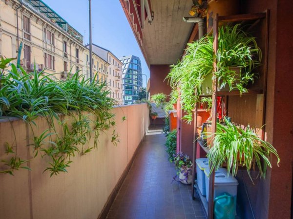 appartamento in vendita a Milano in zona Isola