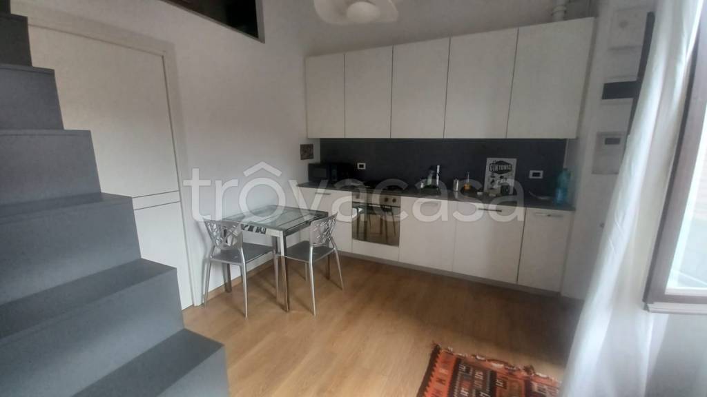 appartamento in vendita a Milano in zona Bocconi