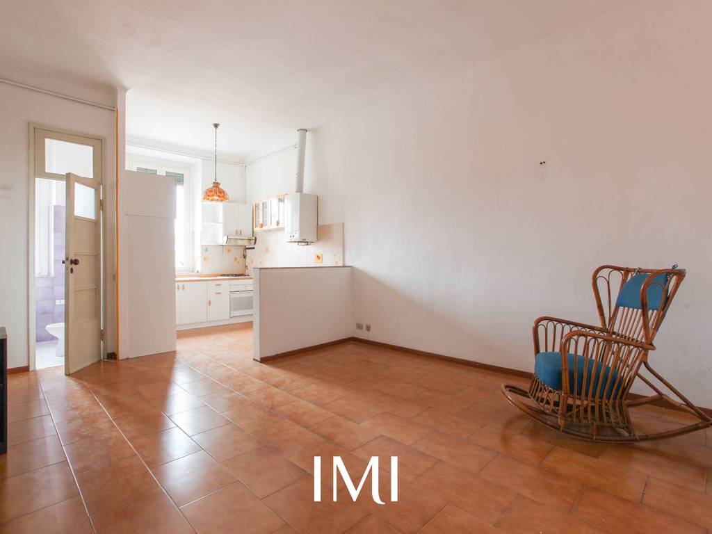 appartamento in vendita a Milano in zona Porta Genova