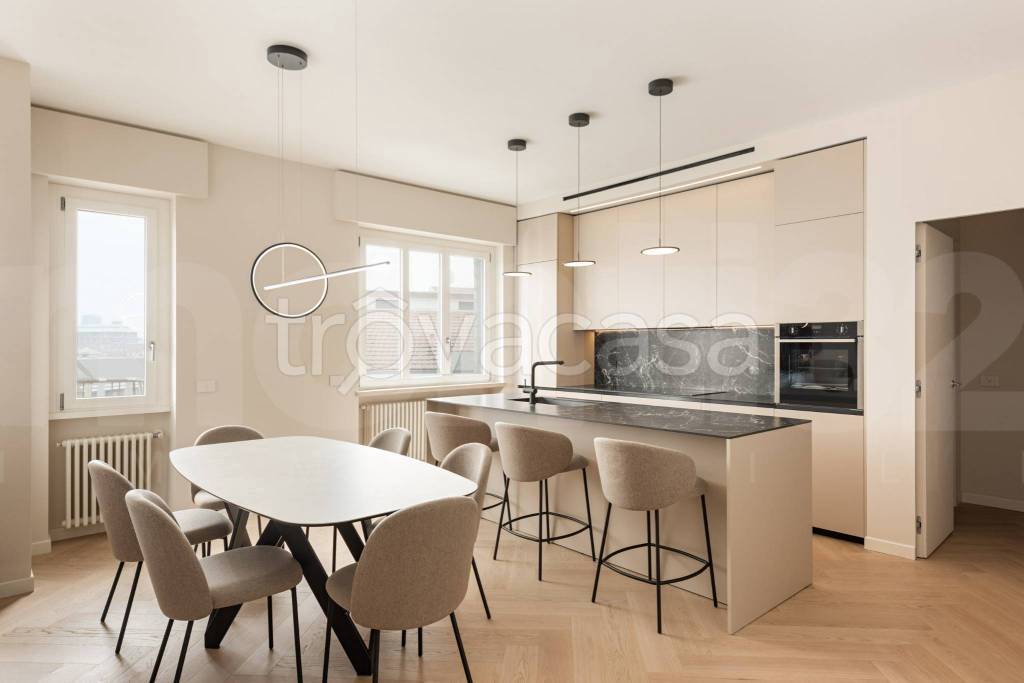 appartamento in vendita a Milano in zona Isola