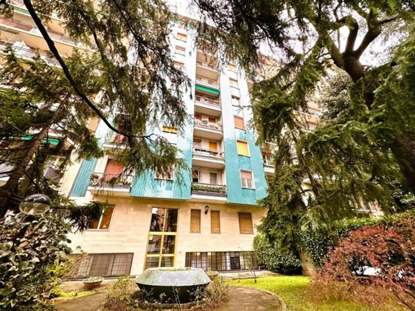appartamento in vendita a Milano in zona Città Studi