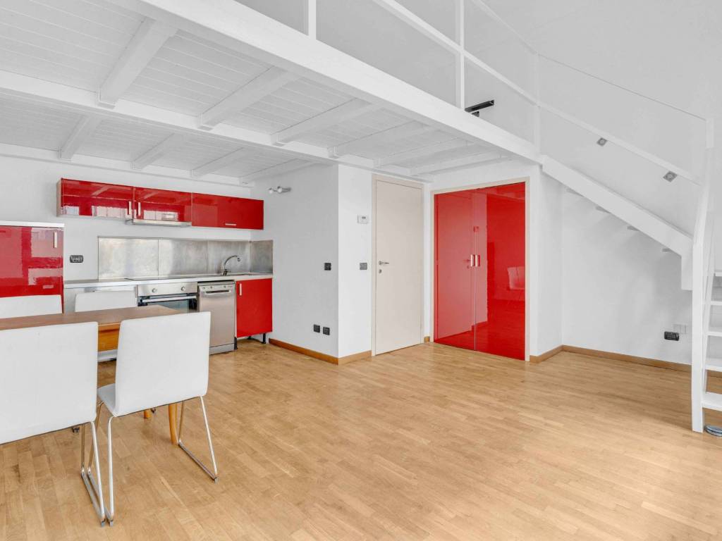 appartamento in vendita a Milano in zona Barona
