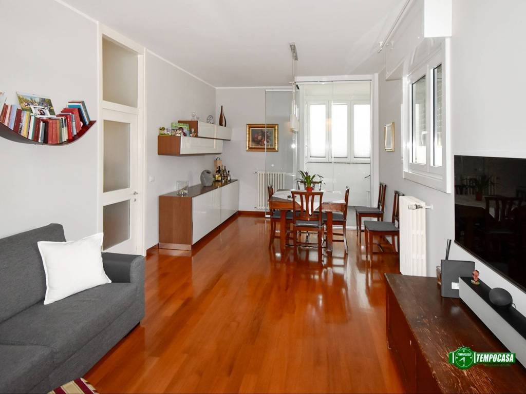 appartamento in vendita a Milano in zona Gratosoglio