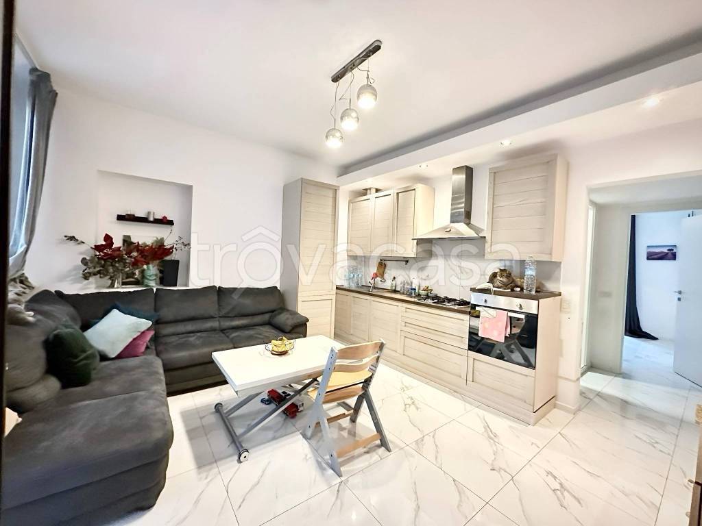 appartamento in vendita a Milano in zona Villapizzone