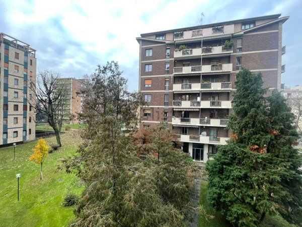 appartamento in vendita a Milano in zona Città Studi