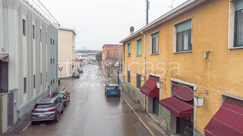 appartamento in vendita a Milano in zona Vialba