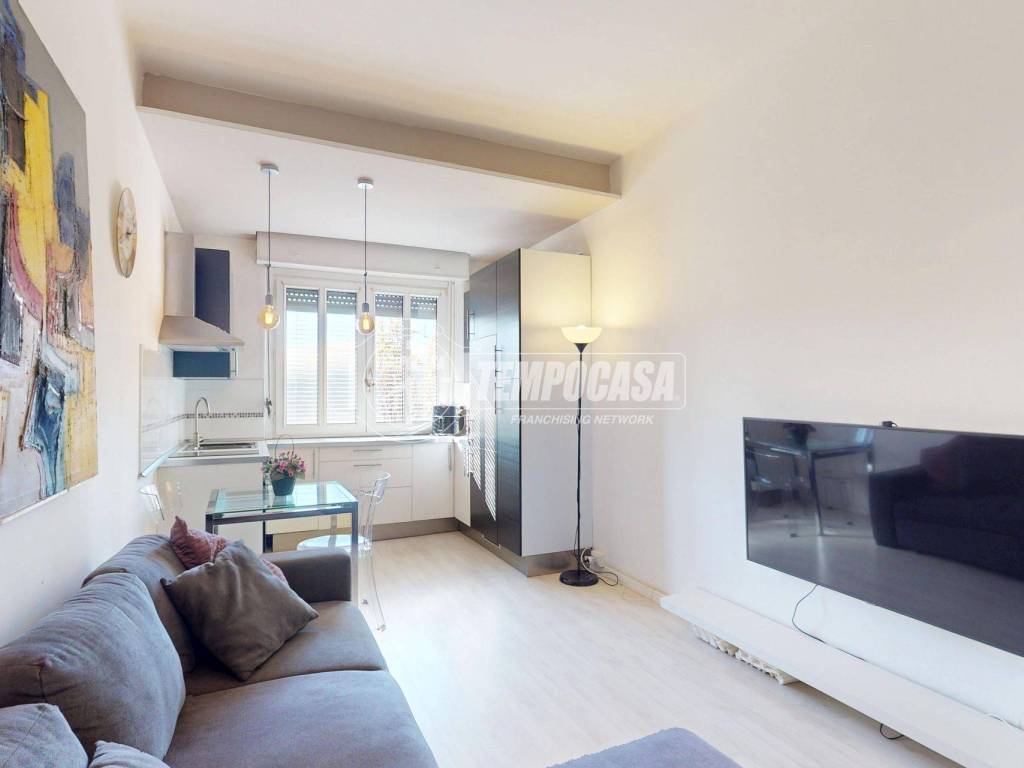 appartamento in vendita a Milano in zona Cagnola