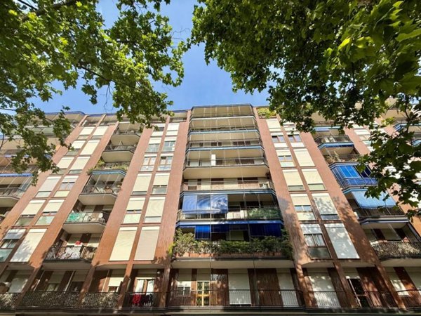 appartamento in vendita a Milano in zona Corvetto