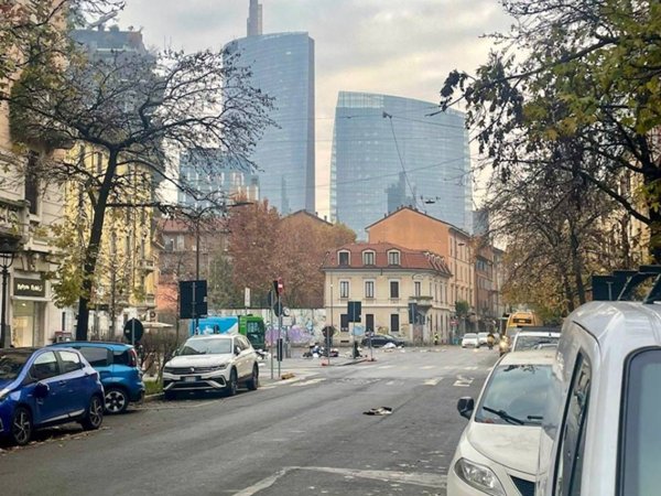 appartamento in vendita a Milano in zona Isola