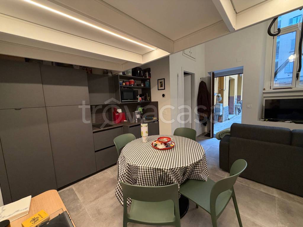 appartamento in vendita a Milano in zona Isola