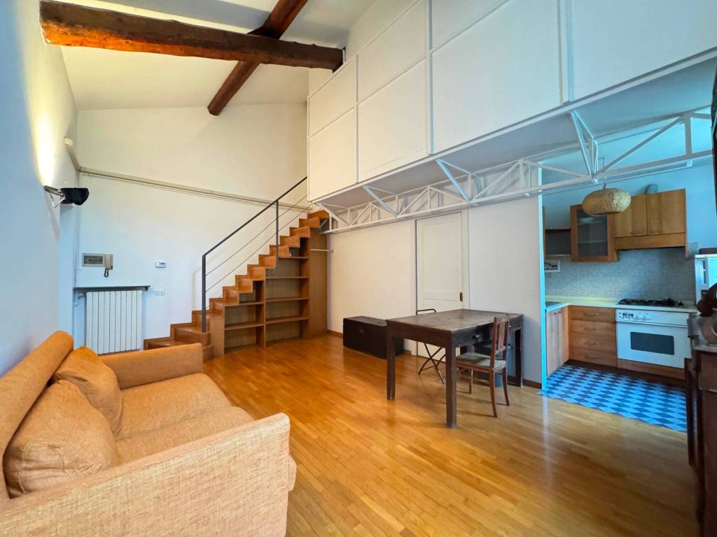 appartamento in vendita a Milano in zona Chiesa Rossa