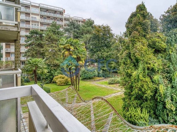 appartamento in vendita a Milano in zona Vigentino