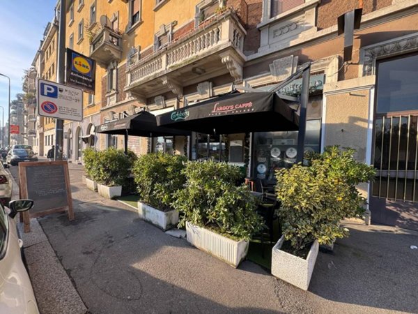 negozio in vendita a Milano in zona Città Studi