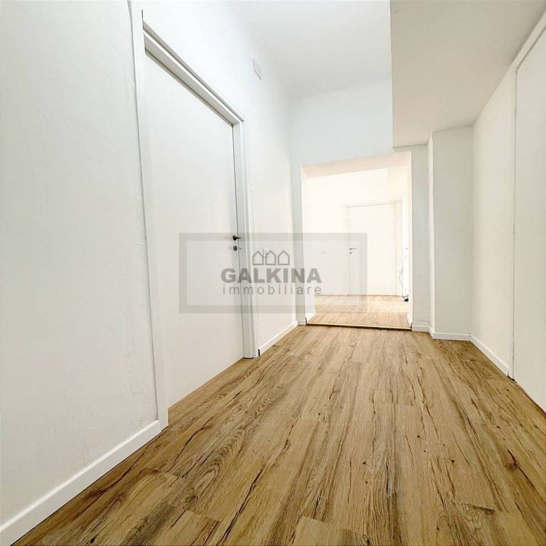 appartamento in vendita a Milano in zona Famagosta